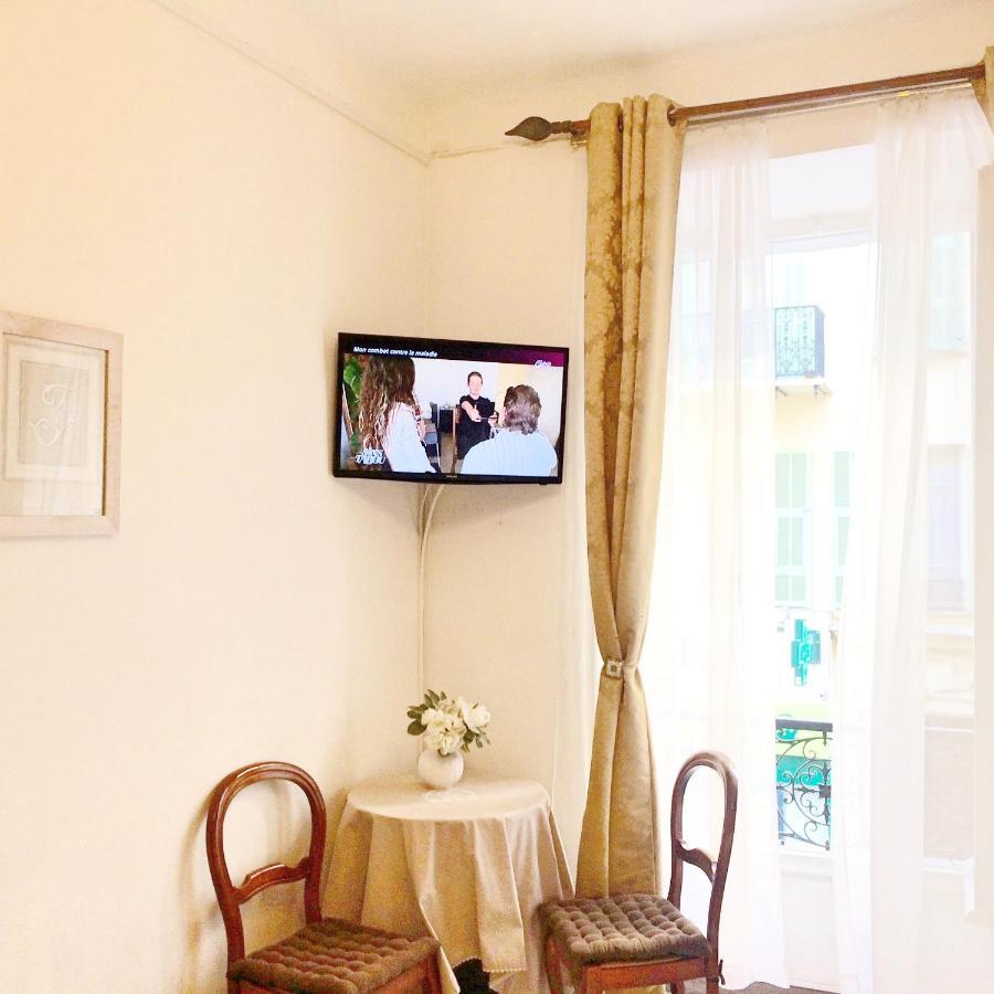 Nice Center Studio Guesthouse Bagian luar foto